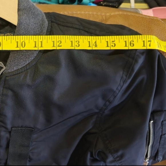 Men's Abercrombie & Fitch Bomber Jacket - Picture 9 of 13